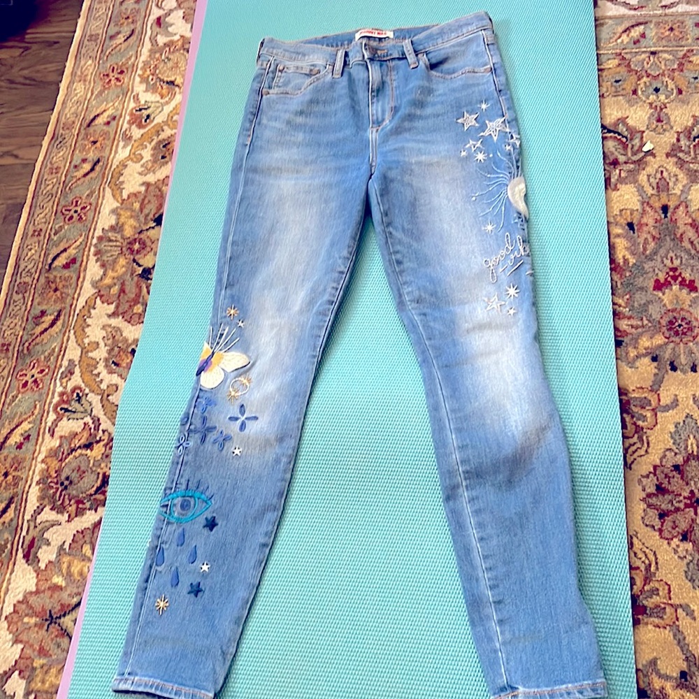 Johnny Was Good Vibes embroidered skinny jeans